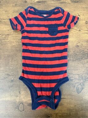 ⭐️5 for $20⭐️ Striped Red & Navy Baby One-Piece Bodysuit Carters 12M